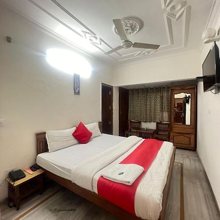 Hotel Majestic Chandigarh Bagian luar foto